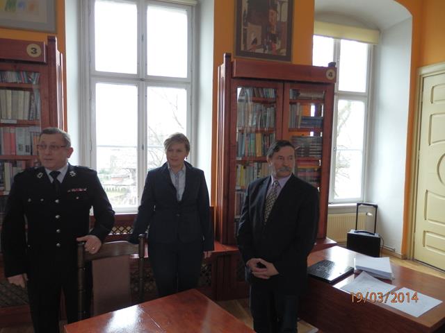 MŁODZIEŻ ZAPOBIEGA POŻAROM