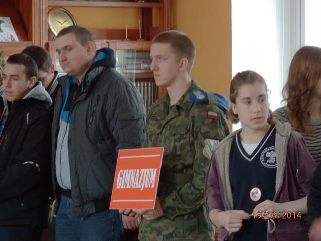 MŁODZIEŻ ZAPOBIEGA POŻAROM 2